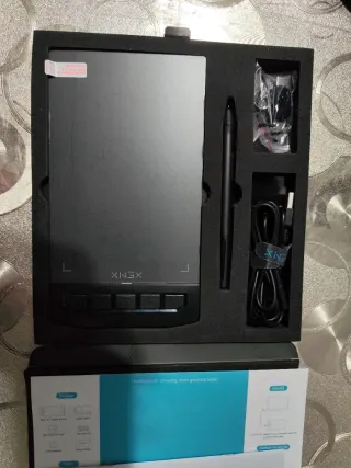 Xenx X1-640 Tableta Gráfica Negra