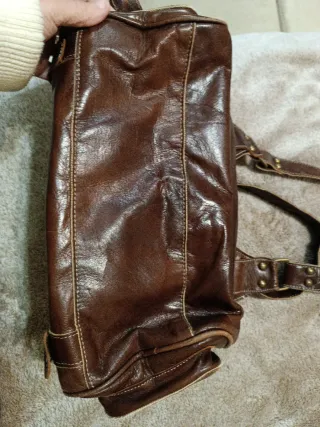 Bolso de cuero marrón