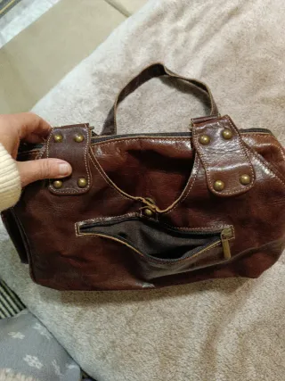 Bolso de cuero marrón