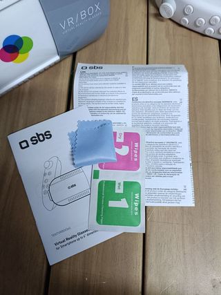 SBS – Gafas de realidad virtual y joystick para smartphones