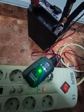 cargador noco genius 1 mantenedor de baterias