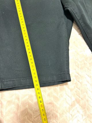 Bermuda DC paralel division  en negro.