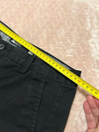 Bermuda DC paralel division  en negro.