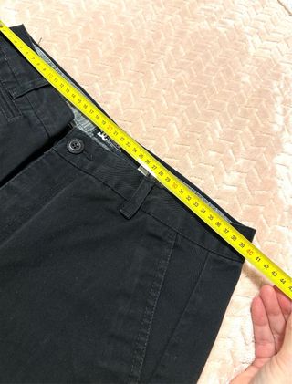 Bermuda DC paralel division  en negro.