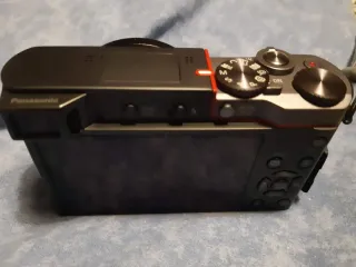 Macchina fotografica Panasonic nera