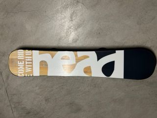 Snowboard + fijaciones + botas. 2 DÍAS DE USO.