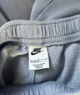 Pantalón Nike Gris Cargo