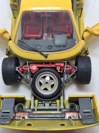 Ferrari F40 1987  Bburago scala 1:18.Vintage.