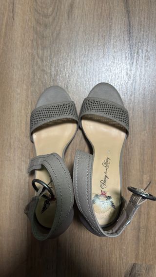 Sandalias tacón gris talla 39