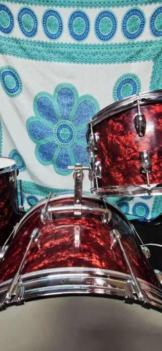 Batería Vintage Made in Japan Roja