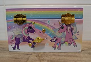 Joyero musical aterciopelado y unicornio giratorio
