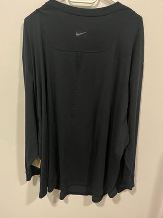Camiseta Nike manga larga negra