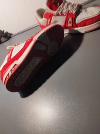 Zapatillas Louis Vuitton Blancas y Rojas