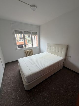 Cama Canapé con Cabecero Blancos de 140x200