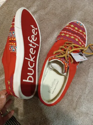 Bucketfeet Zapatillas Multicolor/Rojo