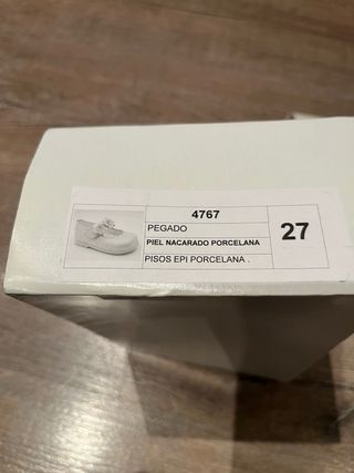 Zapatos de  piel perla niña 3 flores Numero 27