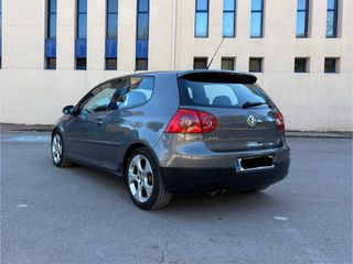 Volkswagen Golf GTI  2005