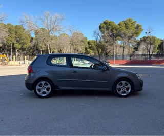 Volkswagen Golf GTI  2005