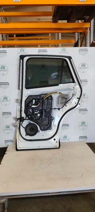 Puerta Trasera Derecha Mazda CX5
