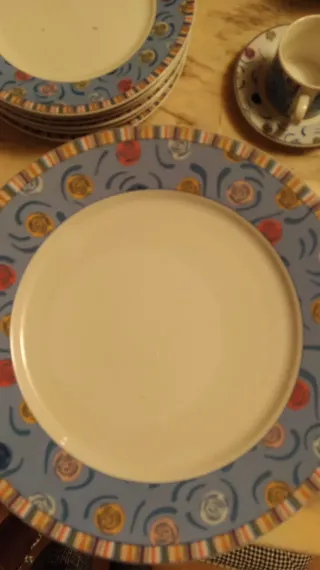 Set piatti e  tazzine caffè con zuccheriera