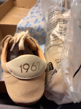 Zapatillas nuevas respetuosas MTNG beige Free-Mia