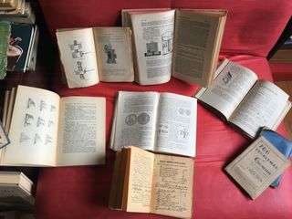 LOTE DE 8 ANTIGUOS LIBROS Y MANUALES 1900 Y MÁS