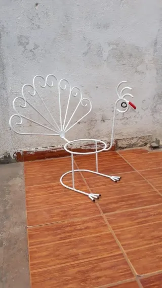 Bases de hierro para macetas