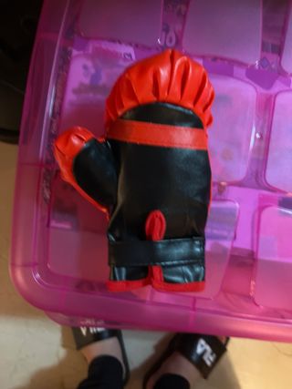 Saco de boxeo infantil rojo y negro