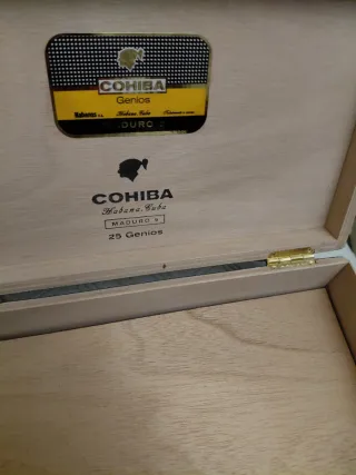 Scatola vuota di sigari Cohiba Maduro 5 Genios