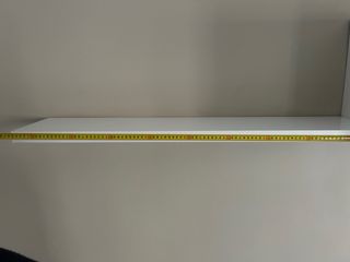 Mueble de salón blanco y negro