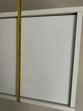 Mueble de salón blanco y negro