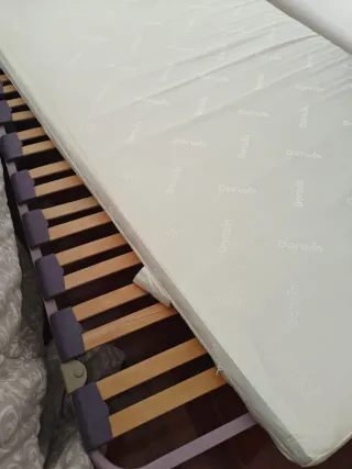 Somier Lansay Madera y Plástico + colchon 105