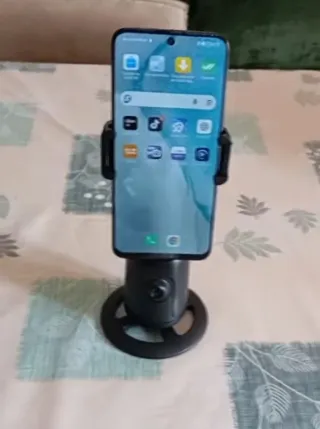 Trípode IA Seguimiento Facial 1.72m