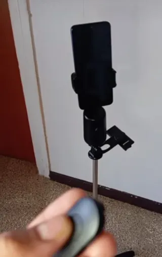 Trípode IA Seguimiento Facial 1.72m