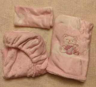 Juego sábanas coralina Gamberritos para cuna