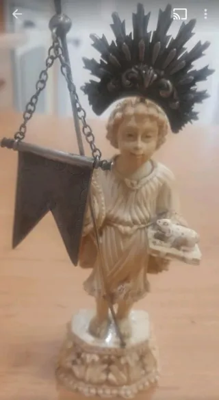 Figura San Juan Evangelista con cordero