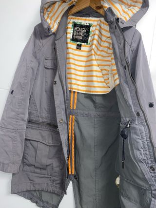 Parka Khujo gris con capucha