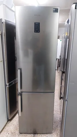 NEVERA COMBI SAMSUNG NO FROST ENERGÍA A+