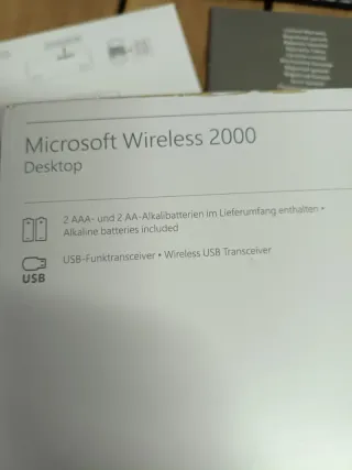 Microsoft Wireless Desktop 2000 Teclado y Ratón