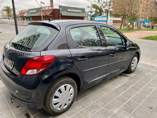 Peugeot 207 2010