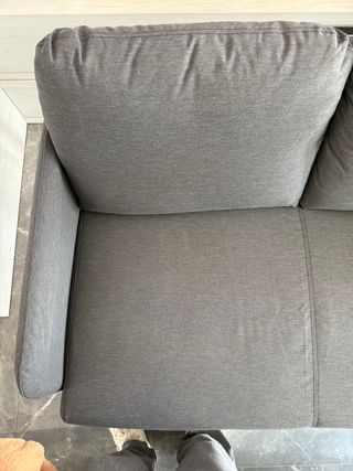 Sofá GLOSTAD 2 plazas. Entrega en bellvitge