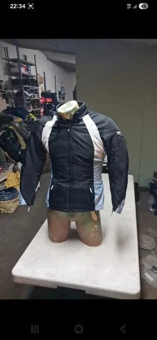 Chaqueta Moto Mujer Talla XS Negra y Blanca