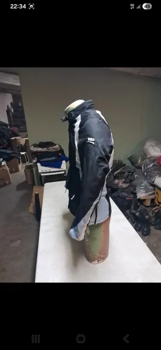 Chaqueta Moto Mujer Talla XS Negra y Blanca