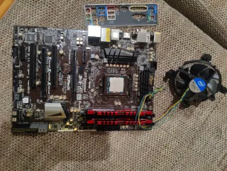 Placa Base ASRock Z77 Extreme4 + i5-3570K + 8GB