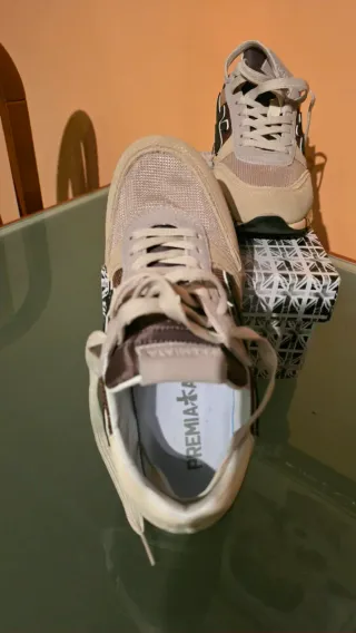 Zapatillas Premiata Beige y Marrón