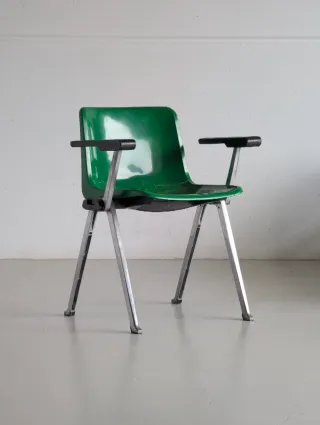 Sillas industriales años 70