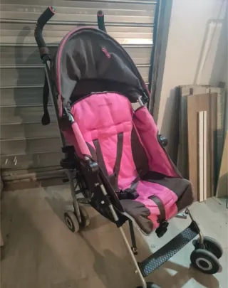 Cochecito Maclaren rosa y marron