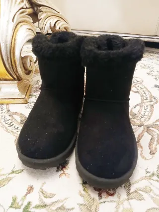 Stivaletti neri bimba con pelliccia