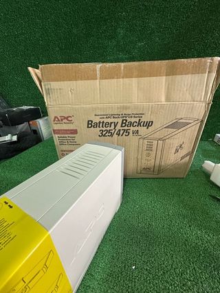 Schneider Electric BK325I Back UPS 325 de APC