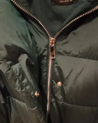 Plumas Zara con capucha